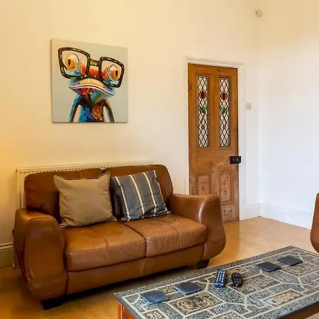 Holiday home Pass The Keys Best View In - 5 Bed Character House Birmingham