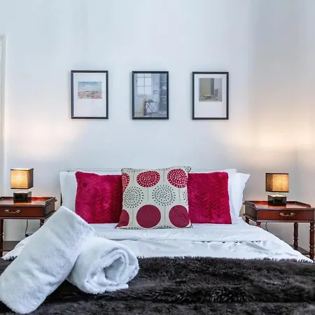 Holiday home Pass The Keys Best View In - 5 Bed Character House Birmingham