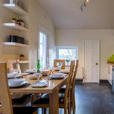 Holiday home Pass The Keys Best View In - 5 Bed Character House Birmingham